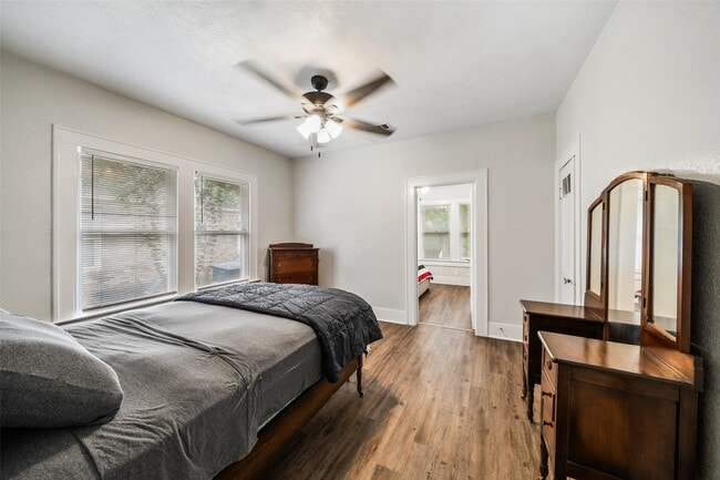 Building Photo - 2510 Rosewood St