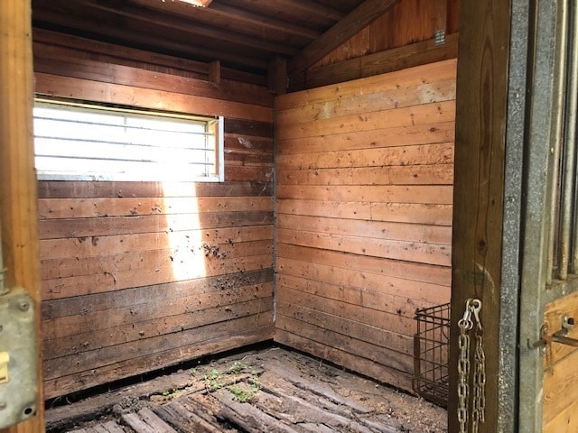 Building Photo - 14935 W Old School Rd