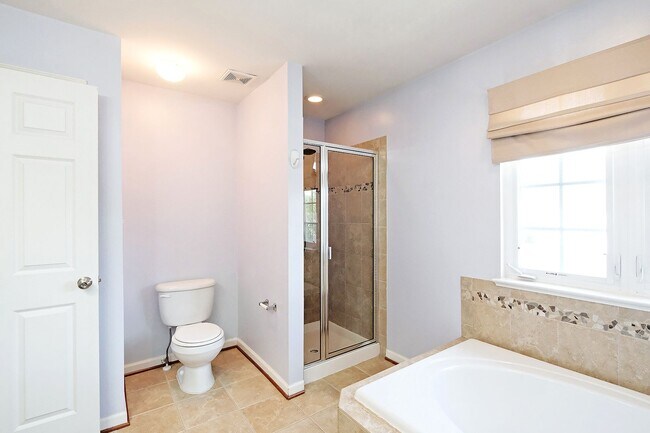 Building Photo - Dog-Friendly 4BR Cherry Hill Townhome with 2-Car Garage
