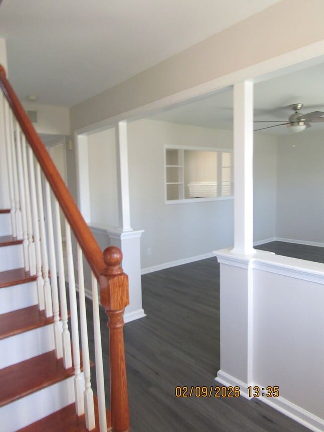 Building Photo - Lake Whitehurst