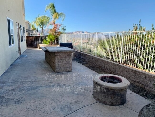 Building Photo - 33454 Twin Hills Way