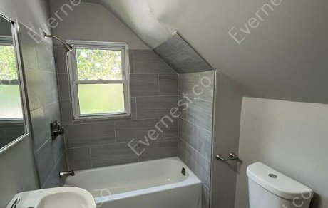 Building Photo - 4011 Fairview Dr
