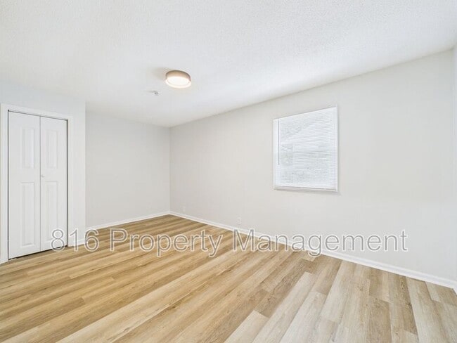 Building Photo - 11230 Corrington Ave