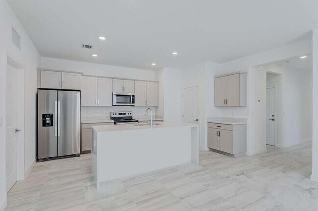 Building Photo - 7188 Trotwood Ln