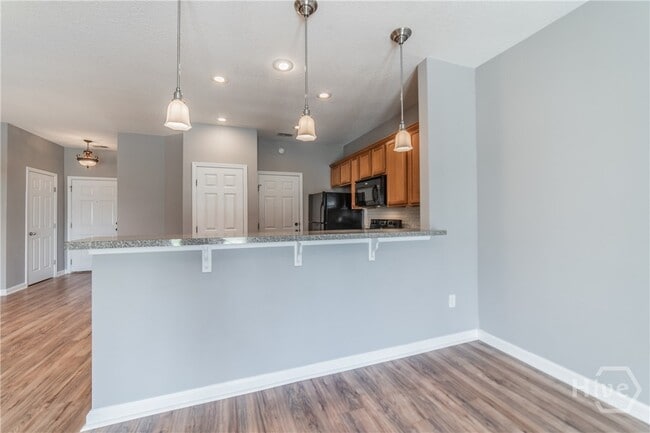 Building Photo - 580 Canyon Oak Loop