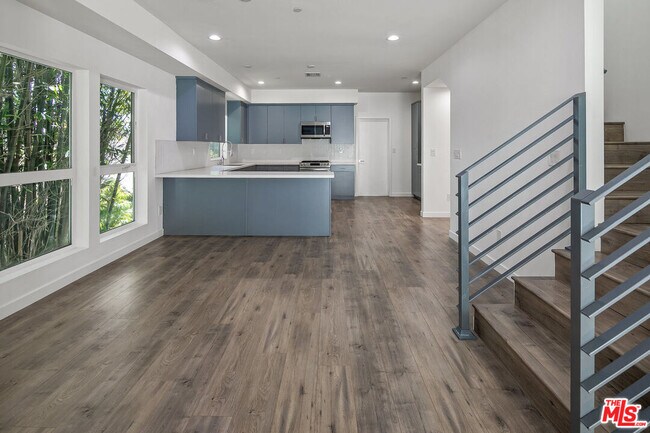 Building Photo - 6611 Leland Way