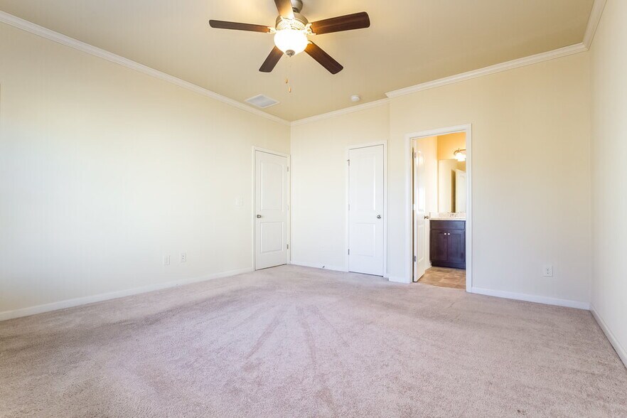 Building Photo - 1314 Little Hampton Dr