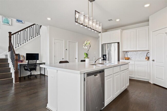 Building Photo - 4101 Gildas Path