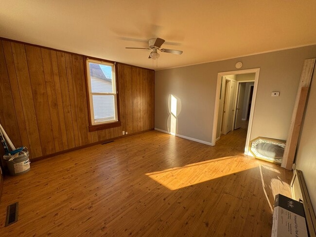 Building Photo - 1006 N 12th St