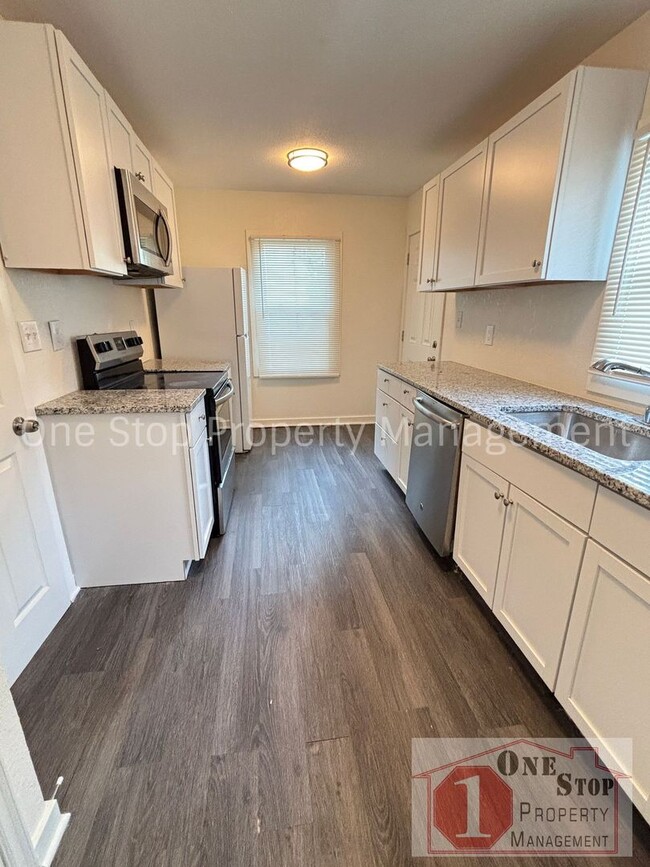 Building Photo - Beautiful 3 Bedroom 1 Bathroom in Kansas City