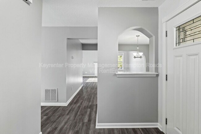 Building Photo - 5408 Chatham Lake Dr