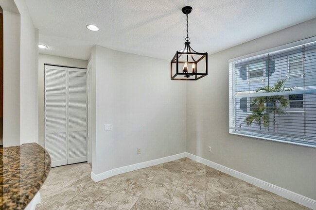 Building Photo - 1252 Piazza Antinori