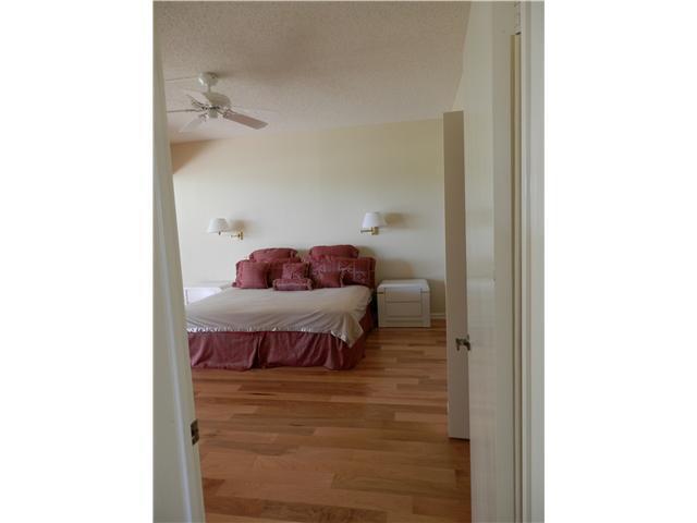 Building Photo - 830 Greensward Ct