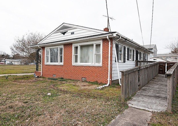 Building Photo - 739 Rosemont Ave