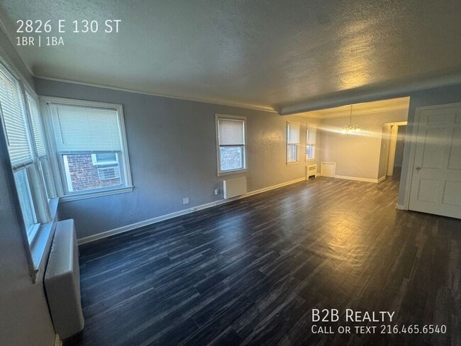Building Photo - 2826 E 130th St