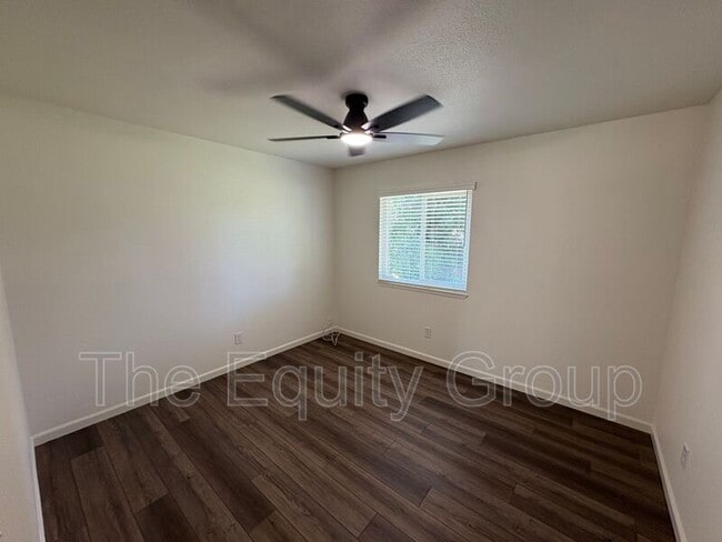 Building Photo - 2918 S Willis Ct