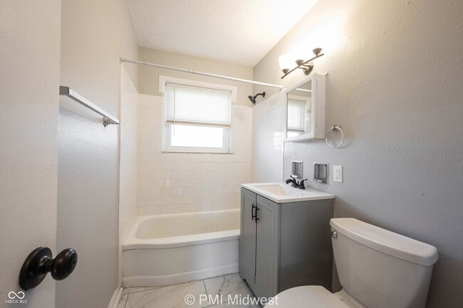 Building Photo - 6060 E 16th St