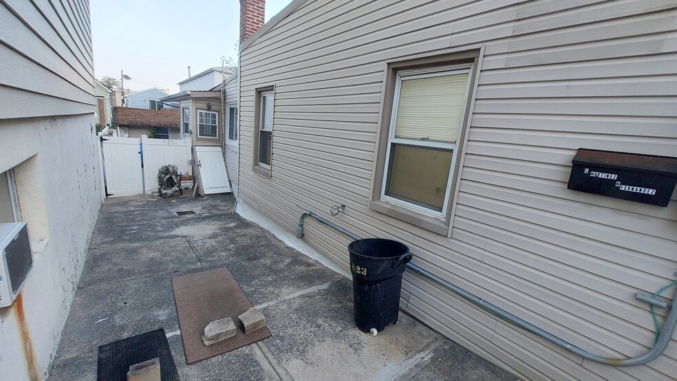 Driveway - 6202 Meadowview Ave