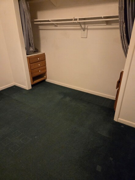 Building Photo - 309 5th Ave SE