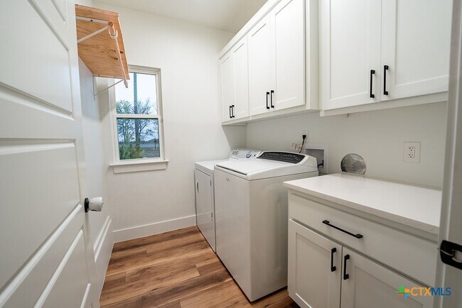 Building Photo - 4356 Cedar Creek Rd