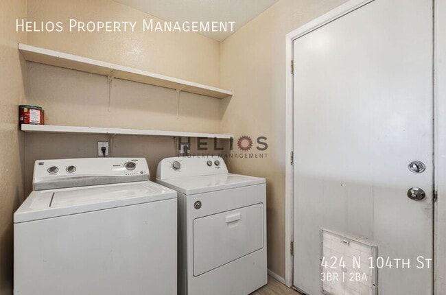Building Photo - 424 N 104th St