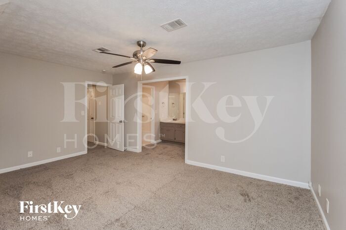 Building Photo - 5224 Parkside Dr SE
