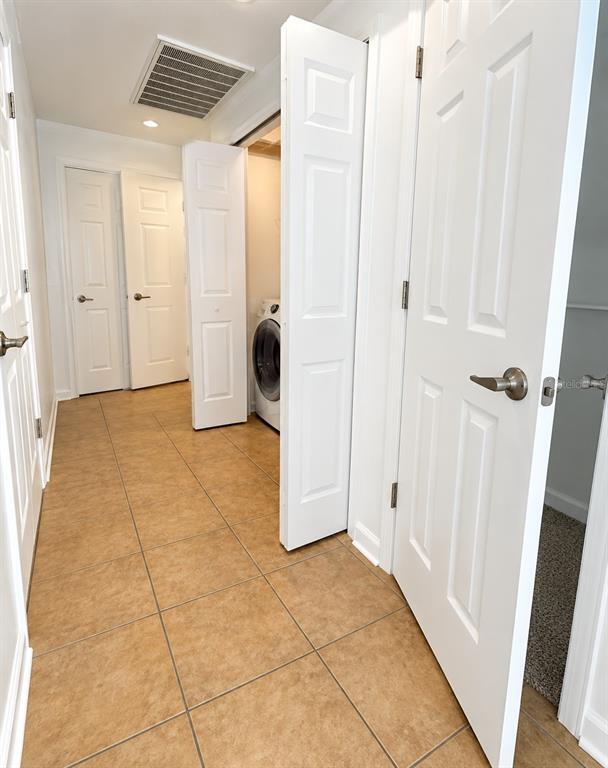 Building Photo - 16013 Stags Leap Dr