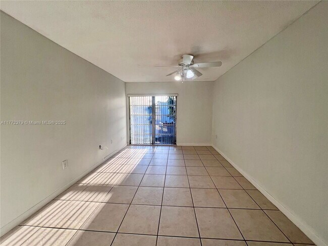 Building Photo - 3302 Farragut St