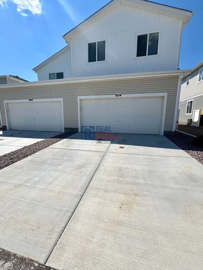 Building Photo - 9254 Henson Pl
