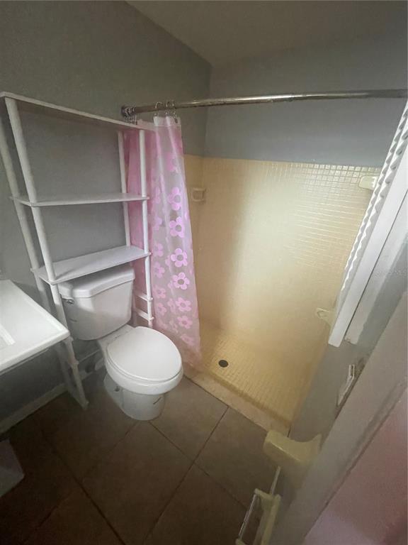 Building Photo - 4037 Claremont Dr