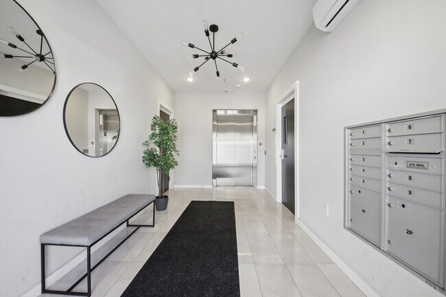 Building Photo - 306 New York Ave