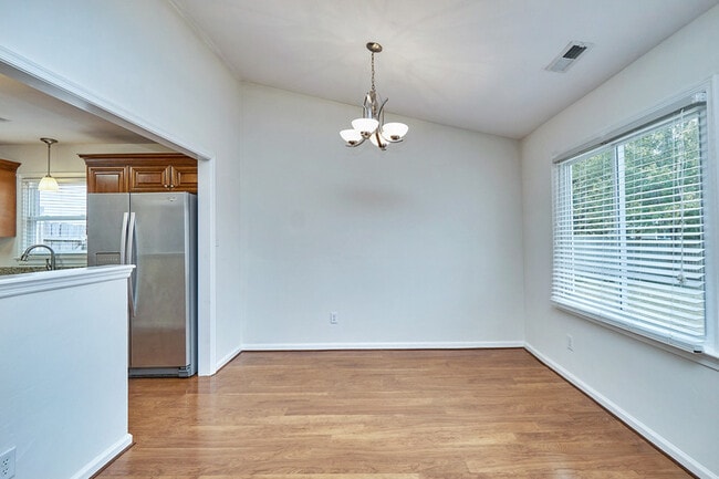 Building Photo - 924 Firefall Ct