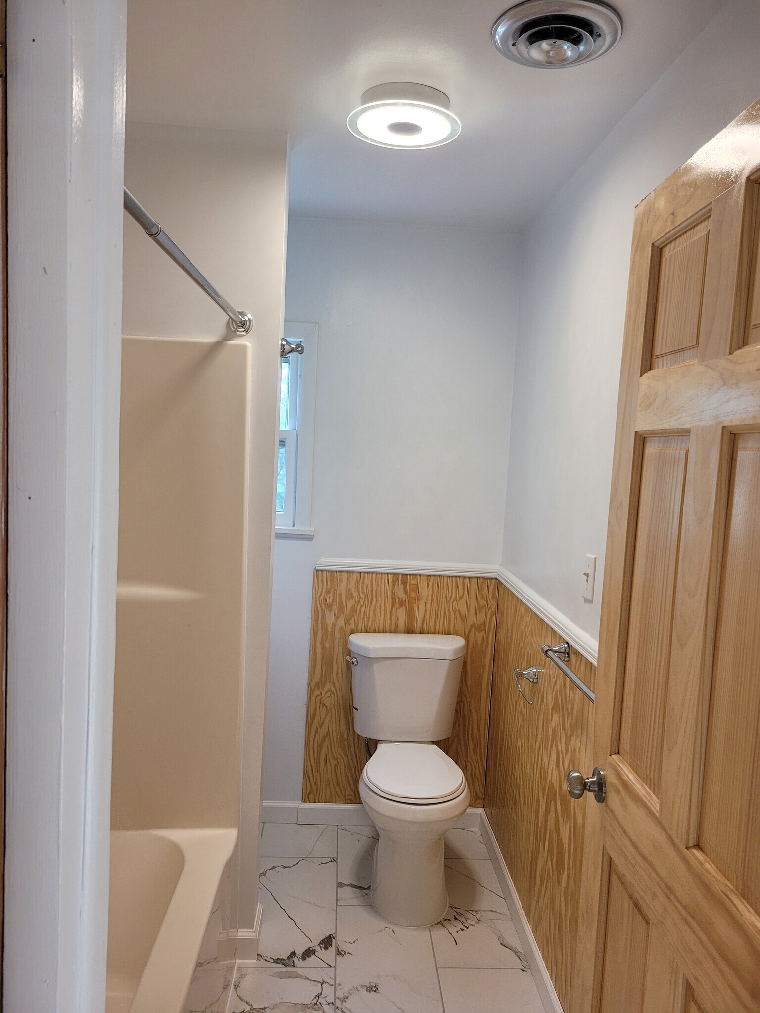 Bathroom - 4 115th St