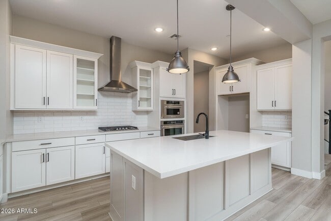 Building Photo - 14058 W Hubbell St