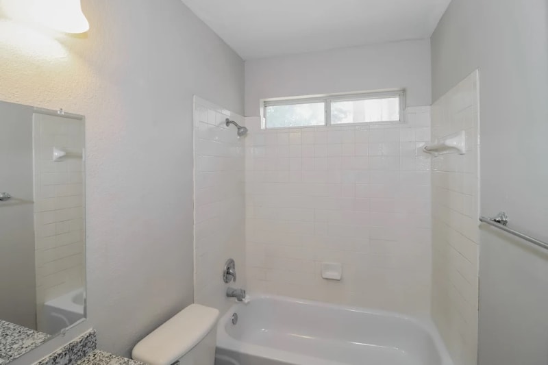 Building Photo - 2634 Hill Street Cove