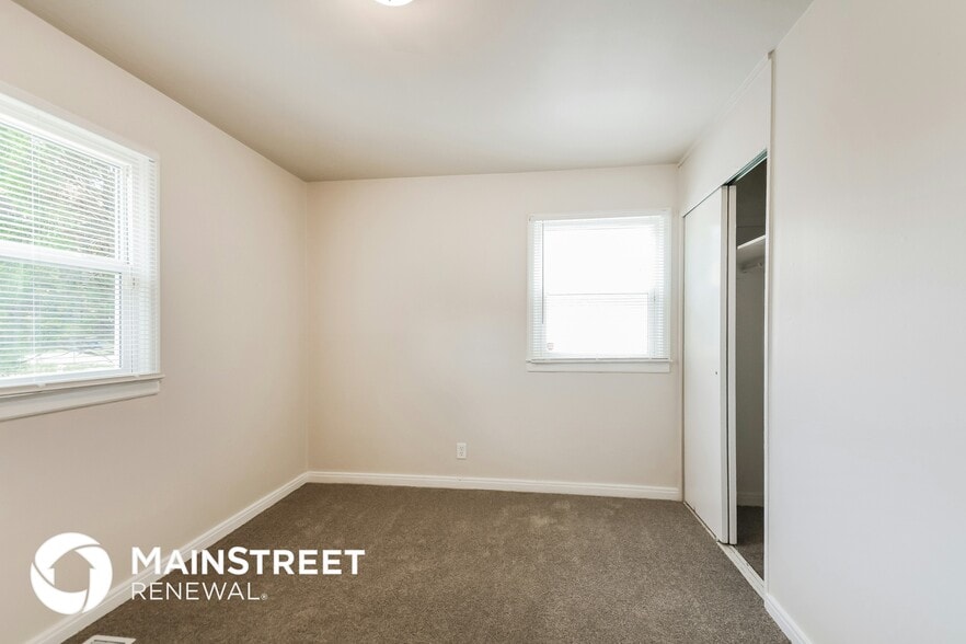 Building Photo - 8161 Schoen Dr