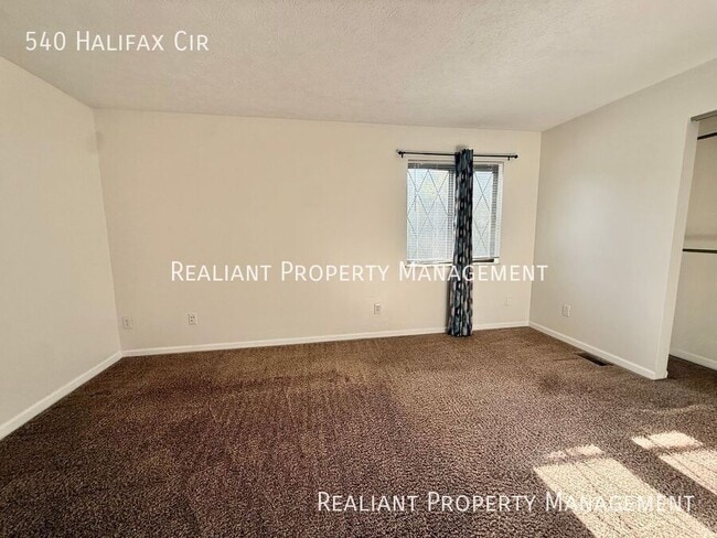 Building Photo - 540 Halifax Cir