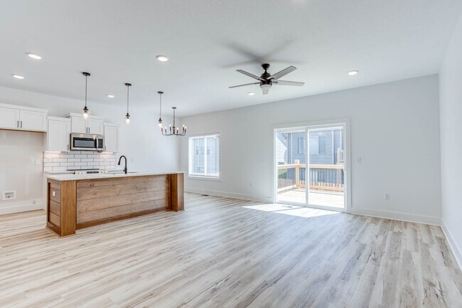 Building Photo - 8541 W 37th St N