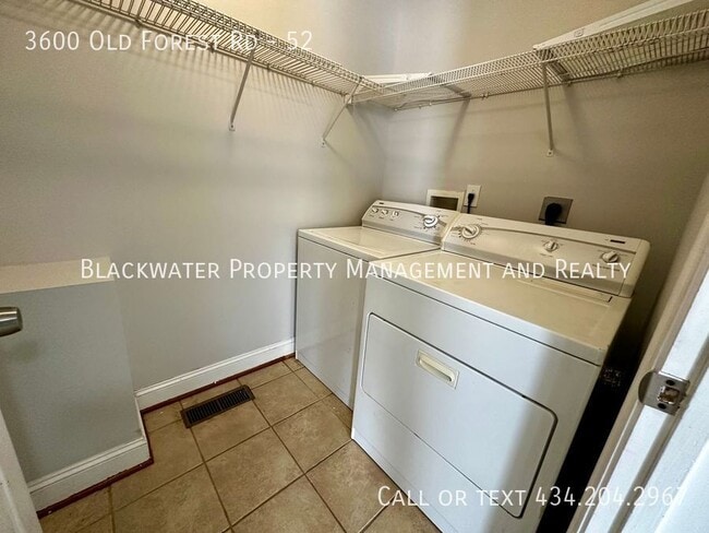 Building Photo - 3600 Old Forest Rd