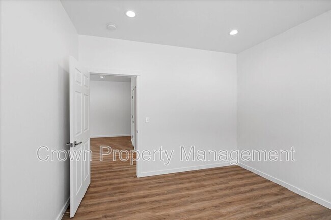 Building Photo - 133 Bench Run