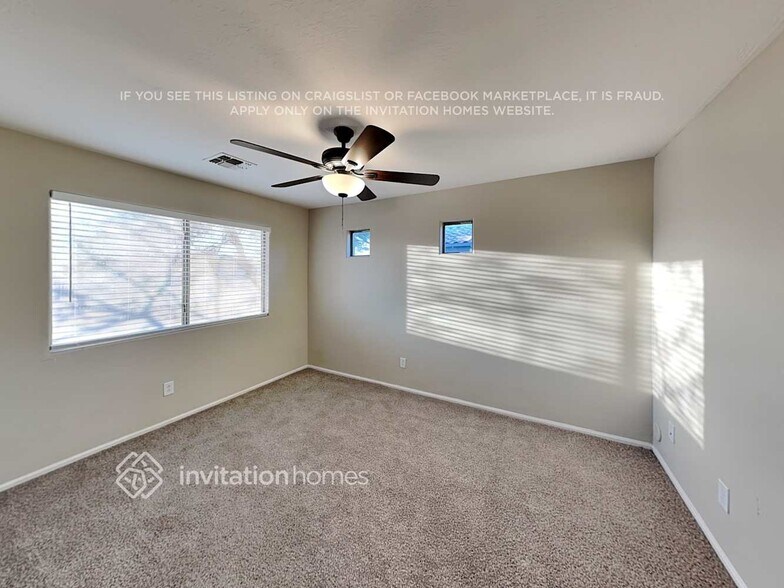 Building Photo - 28405 N Quartz St