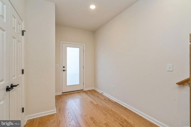 Building Photo - 103 Vaughn Dr Ext