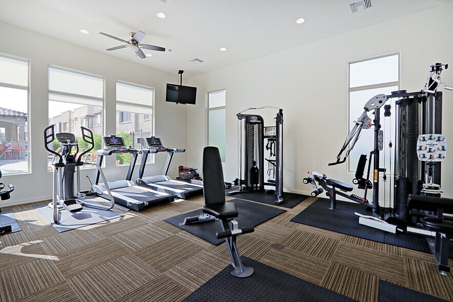 Building Photo - 7350 E Vista Bonita Dr