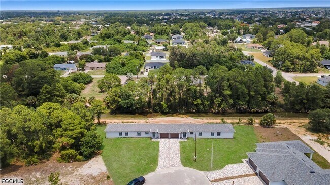 Building Photo - 4986 Fairway Ct