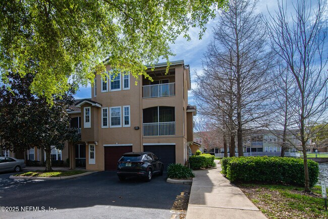 Building Photo - 10075 Gate Pkwy