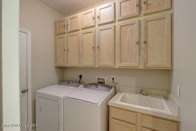 Building Photo - 1097 Acappella Dr