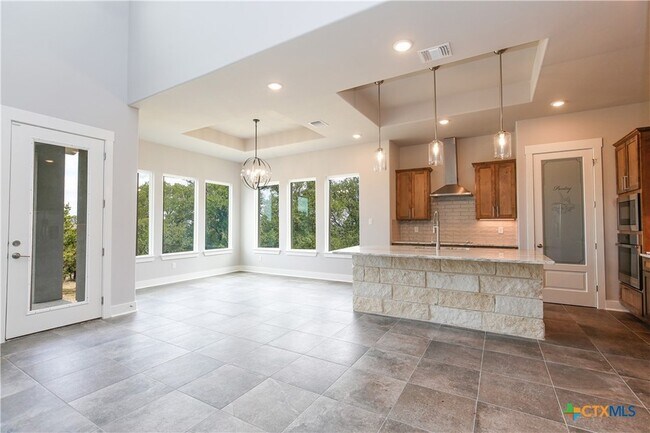 Building Photo - 1314 Clayton Nolen Dr