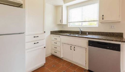 Interior Photo - 6599 Madrid Rd