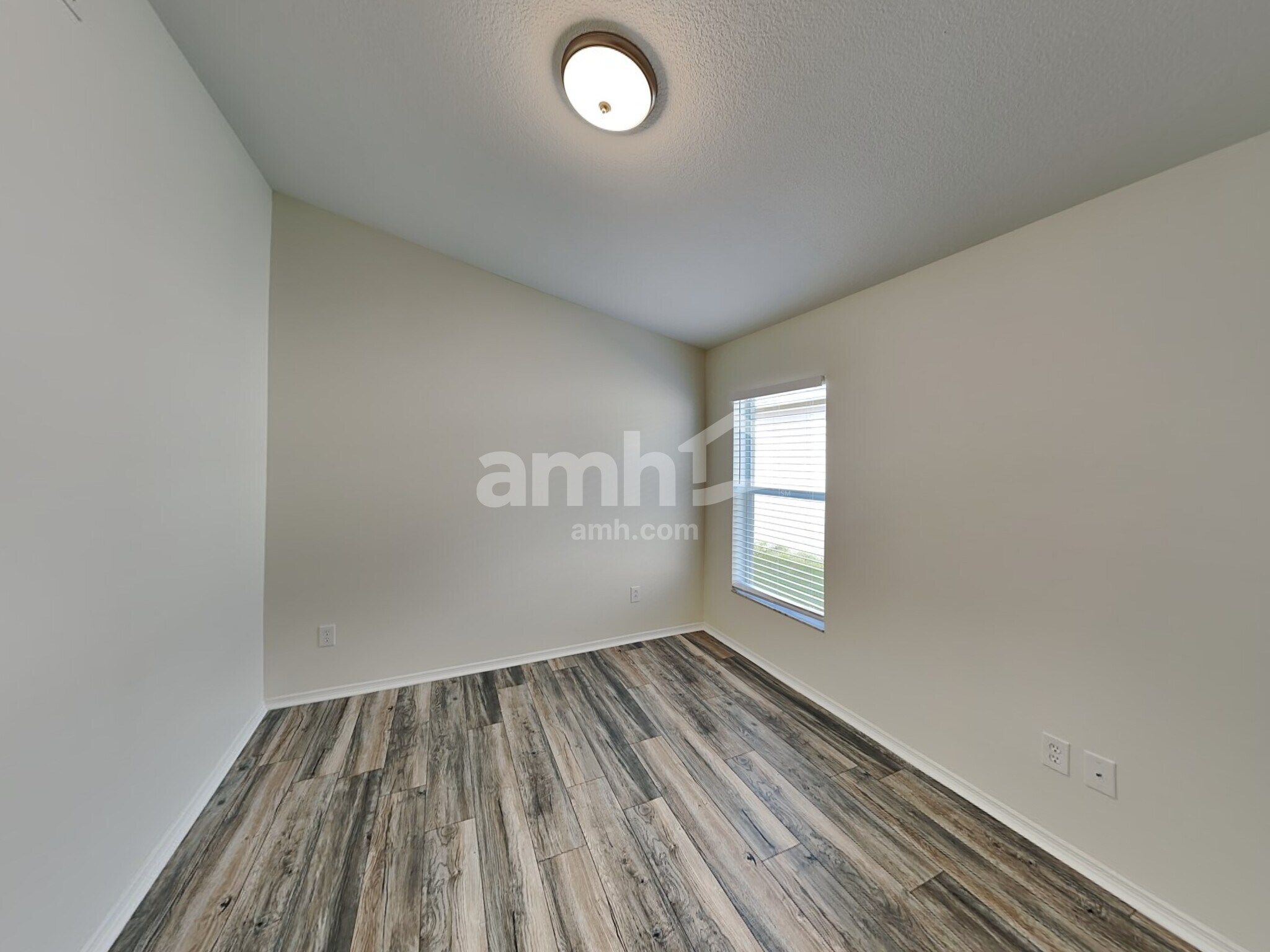 Building Photo - 12806 Adventure Dr