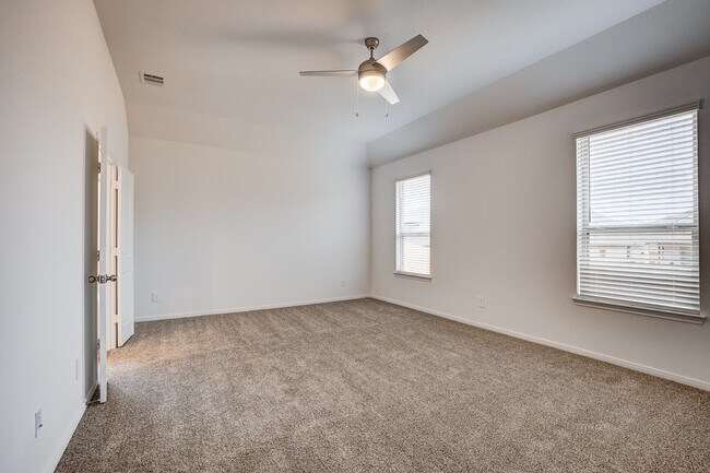 Building Photo - 1225 Antelope Passing Dr